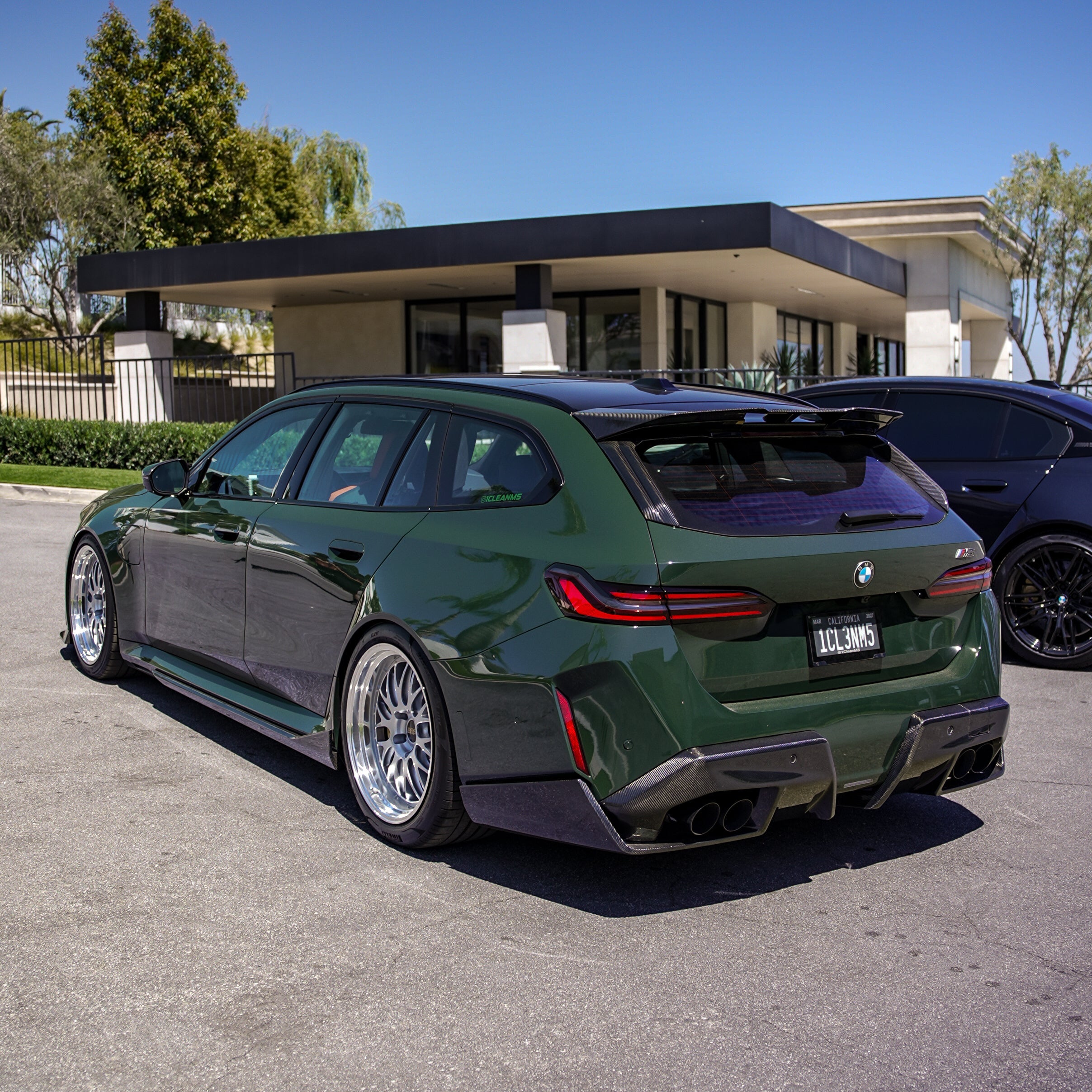 G99 M5 SQ Dry Carbon Upper Spoiler