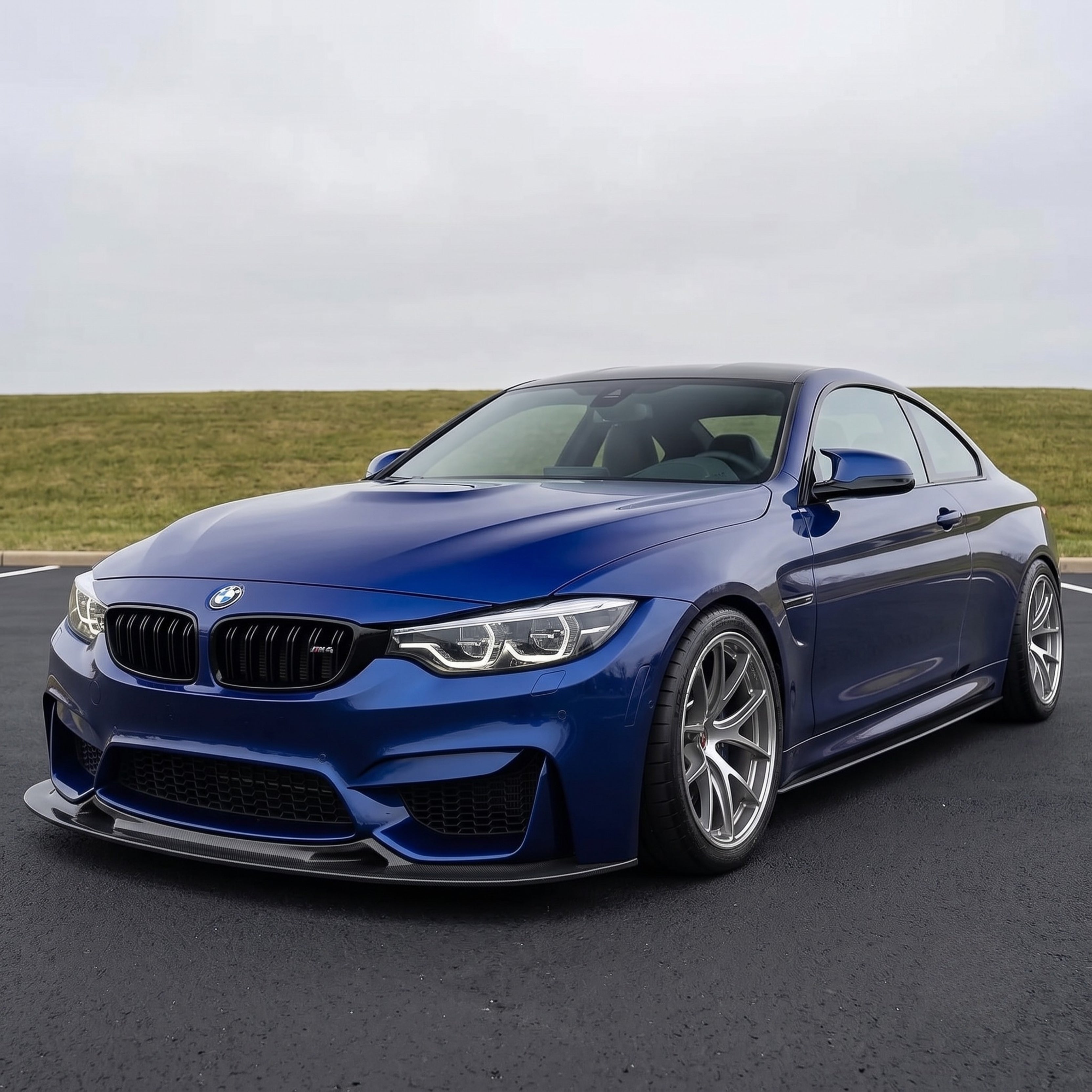 F8X GT4 Style Carbon fiber front lip