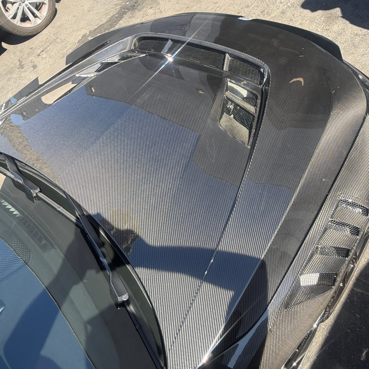 G87 M2 Dry Carbon Hood