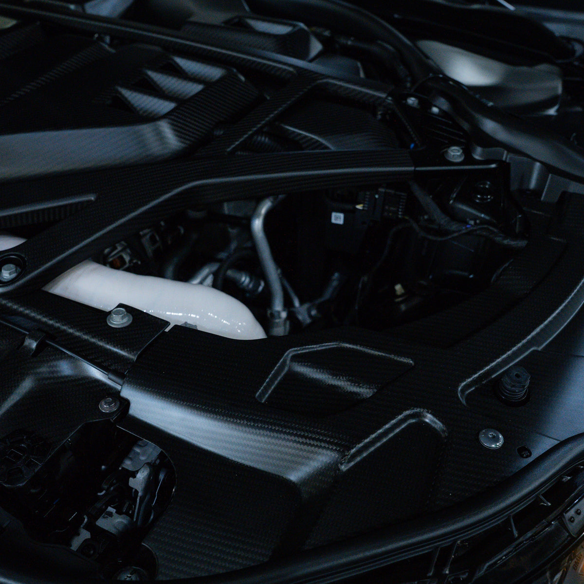 LAB BMW G80 M3 / G82 G83 M4 Carbon Engine Bay Kit