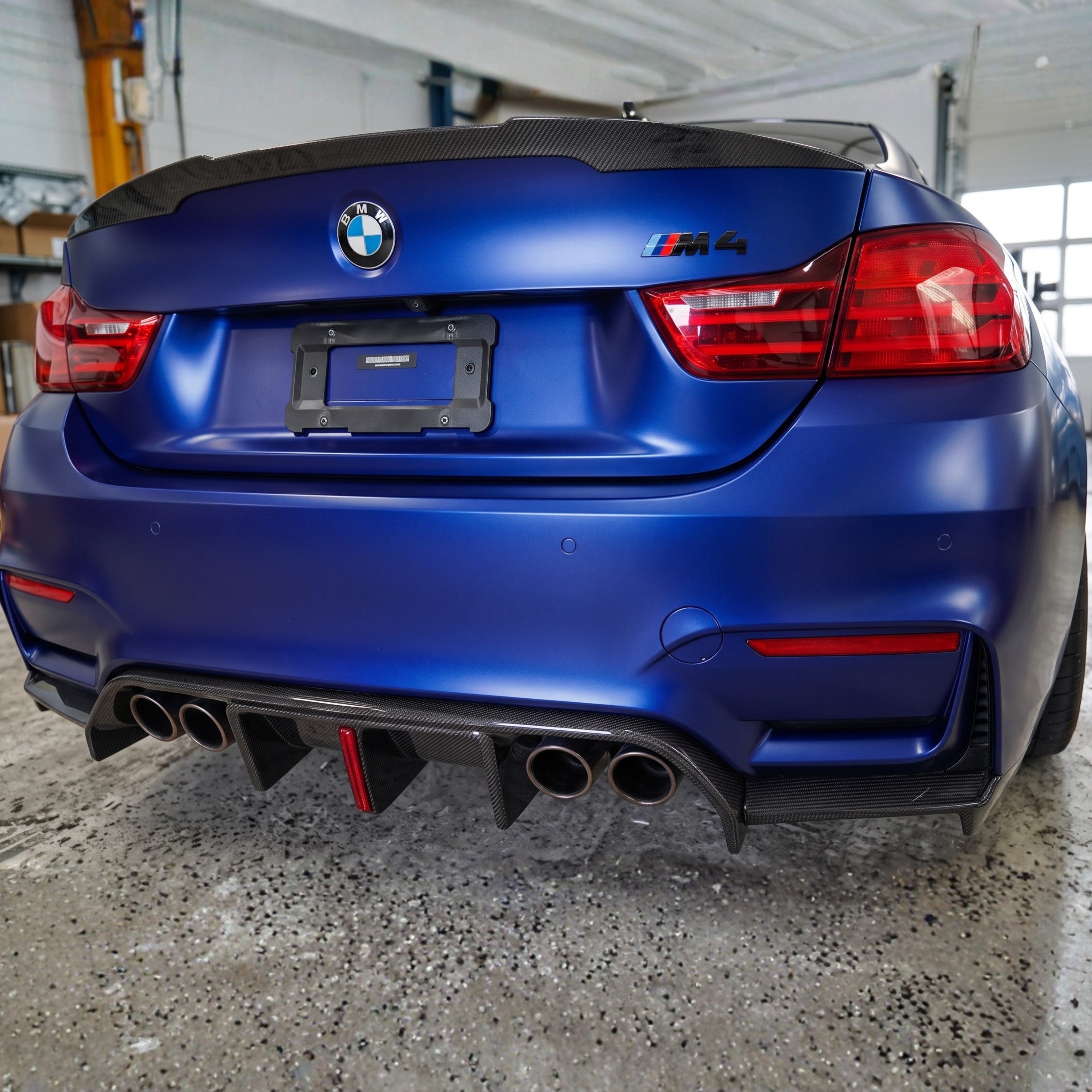 BMW F8X V Style Gloss Carbon Fiber LED Rear Diffuser – F80 M3 F82 F83 M4