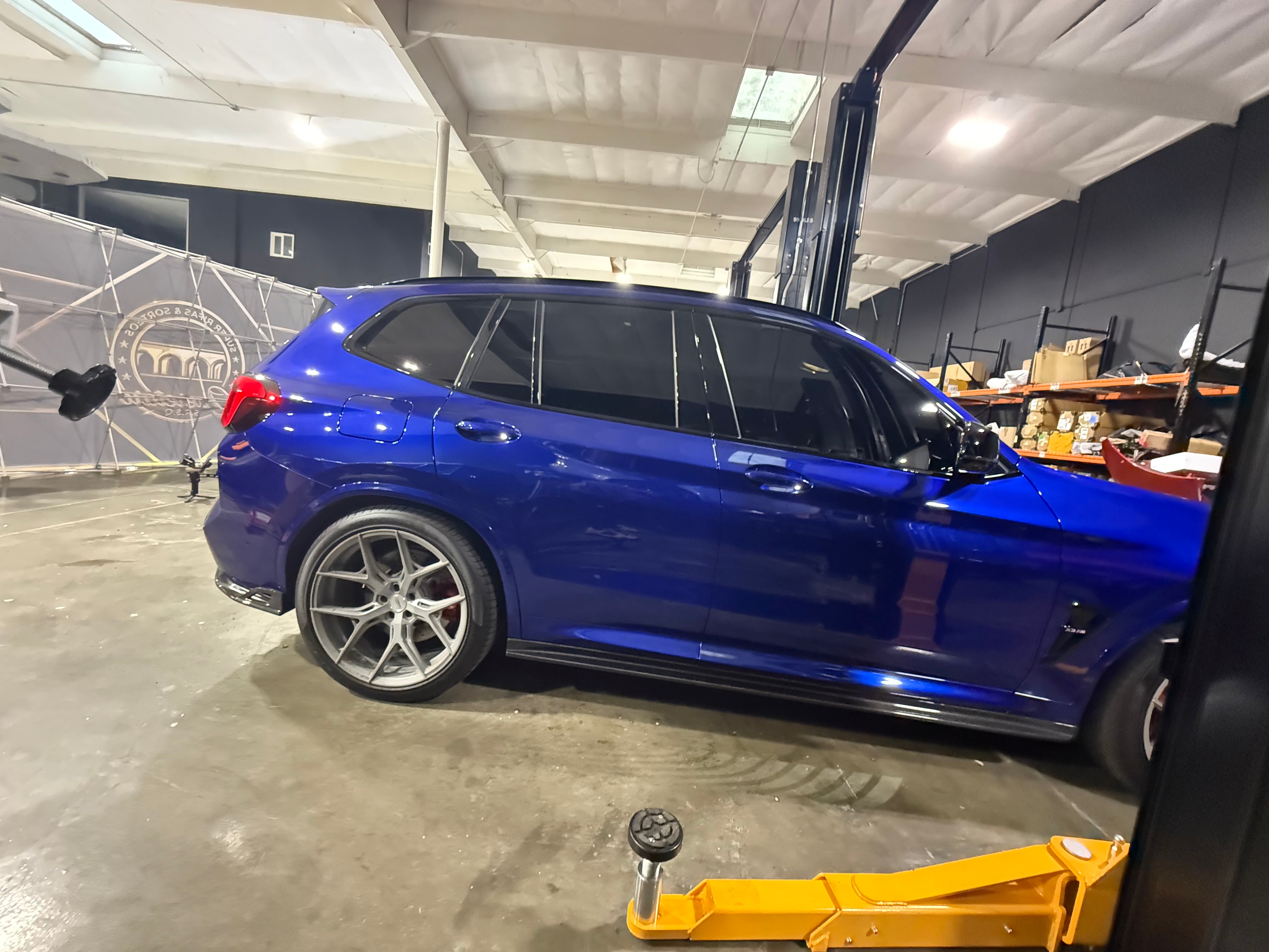 F97 BMW X3M Side Skirts Type 1