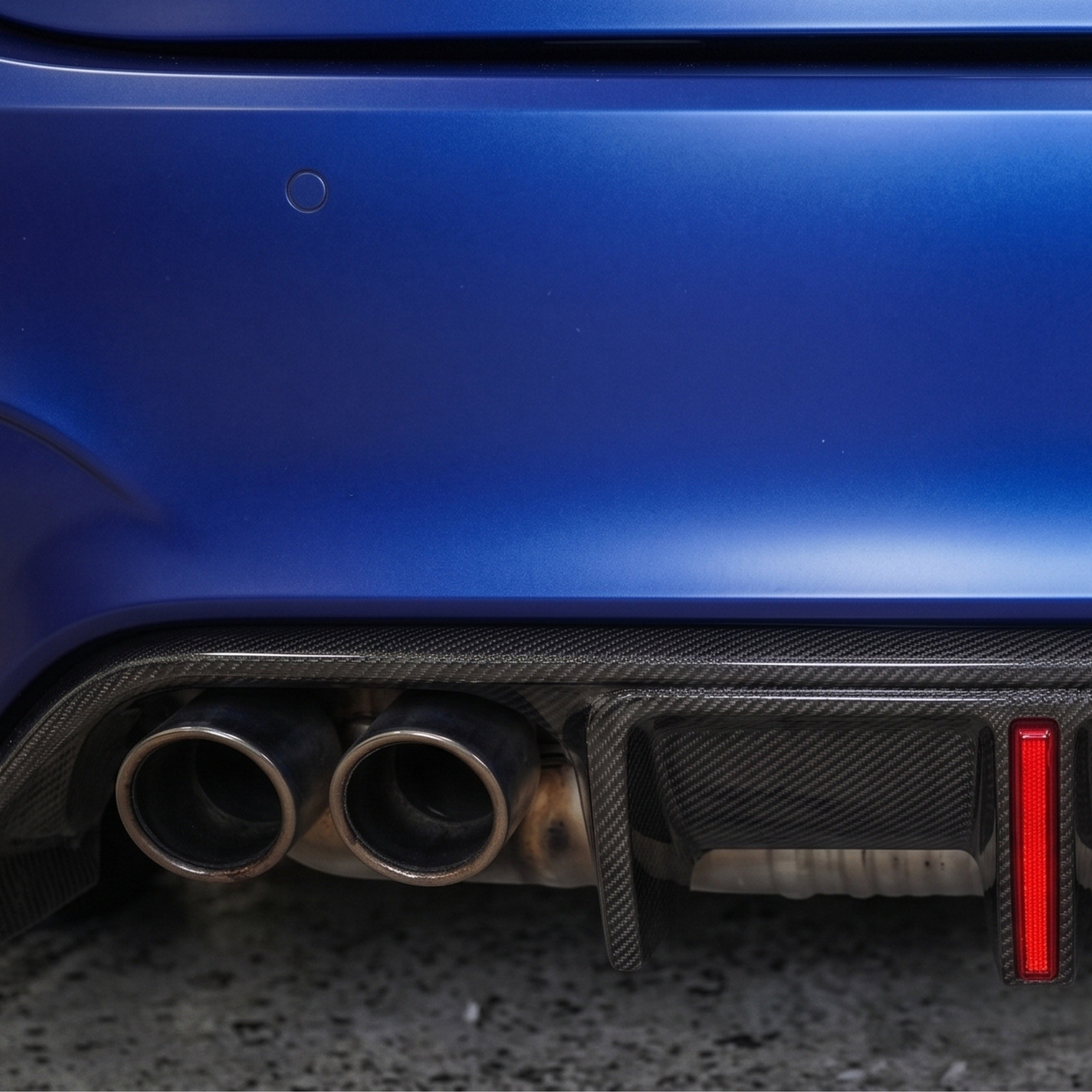 BMW F8X V Style Gloss Carbon Fiber LED Rear Diffuser – F80 M3 F82 F83 M4