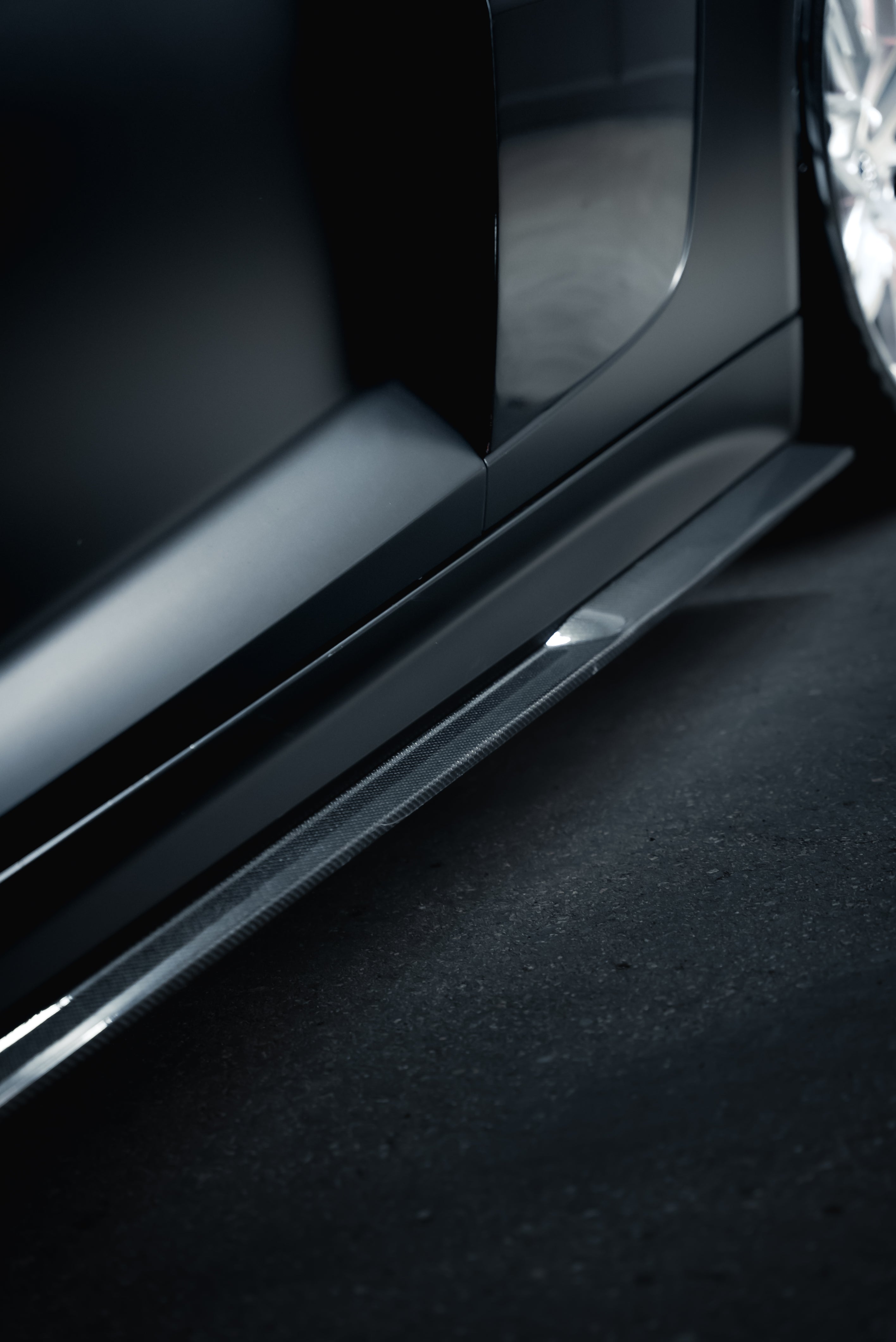 Audi R8 Carbon Fiber Side Skirts V Style