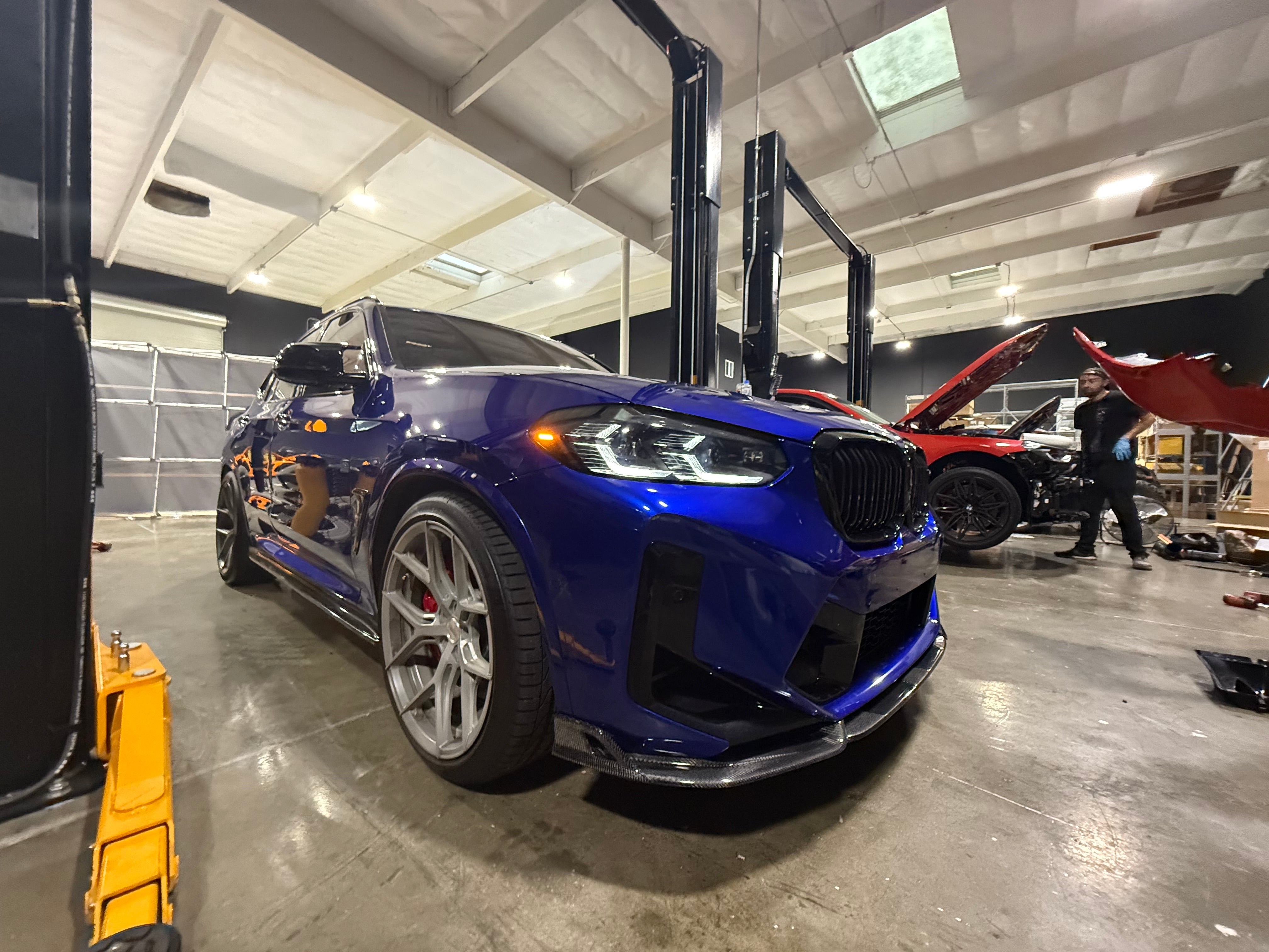 F97 BMW X3M Side Skirts Type 1