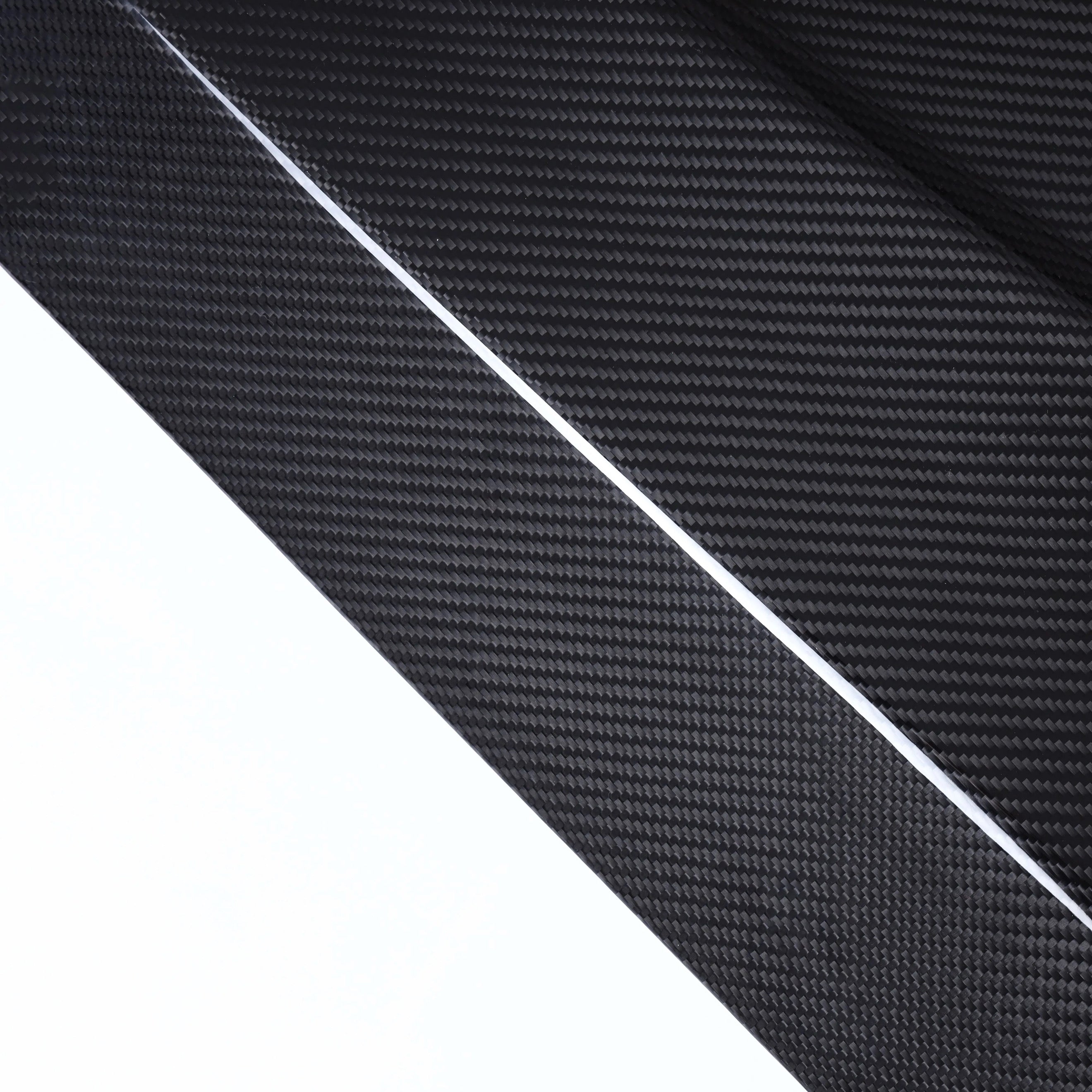G87 M2 Dry Carbon Hood