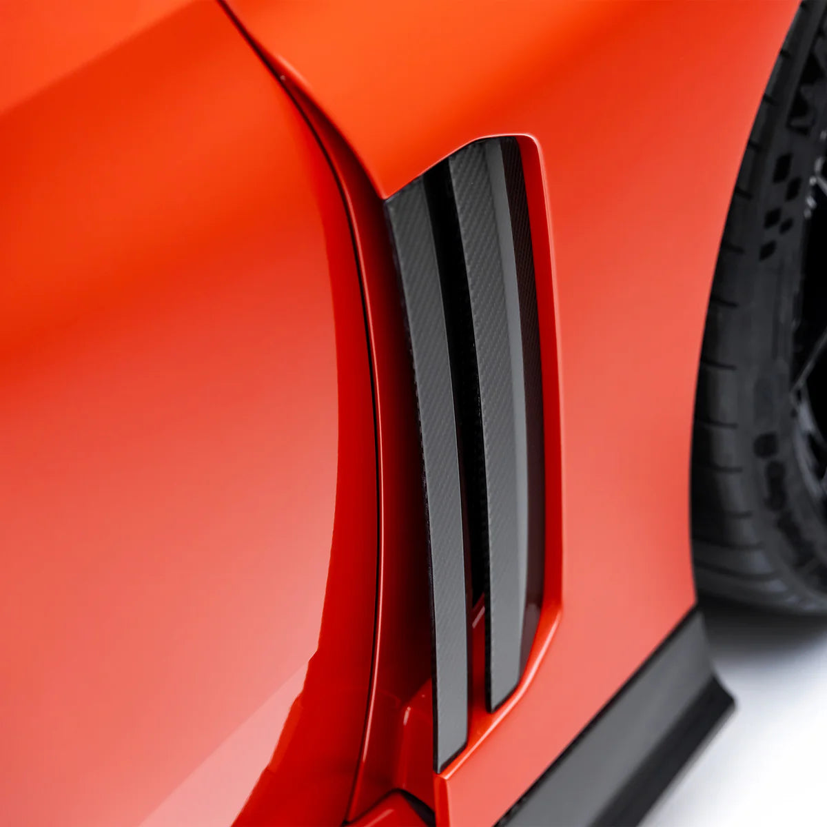 G87 M2 Dry Carbon Fenders + Side Skirts Kit Glossy Finish Type 2