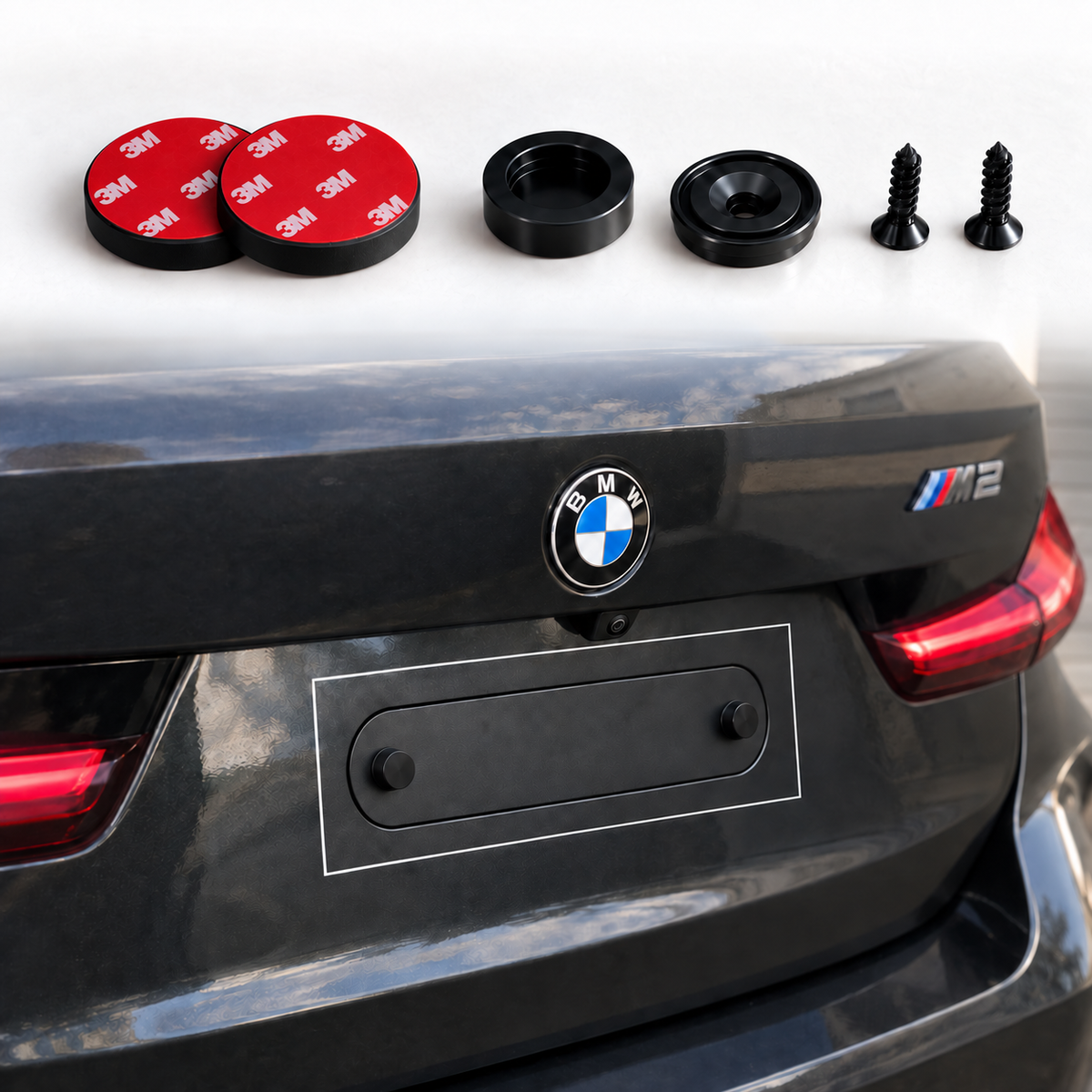 Universal magnetic frameless license plate mount
